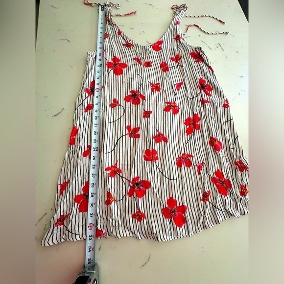 Billabong Red Floral Summer Dress - Picture 7 of 9